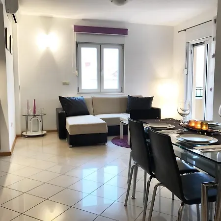 Ana Apartment