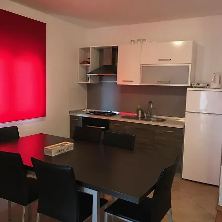 Ana Apartment *