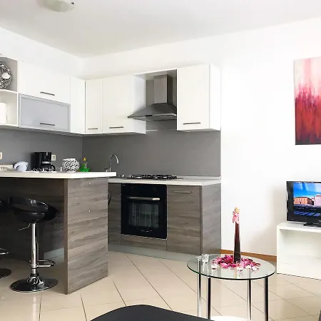 Ana Apartment *
