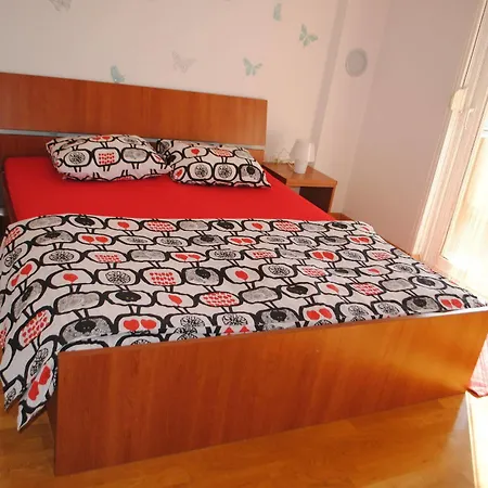 Apartment Ana *